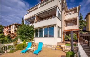 2 Bedroom Awesome Apartment In Novi Vinodolski